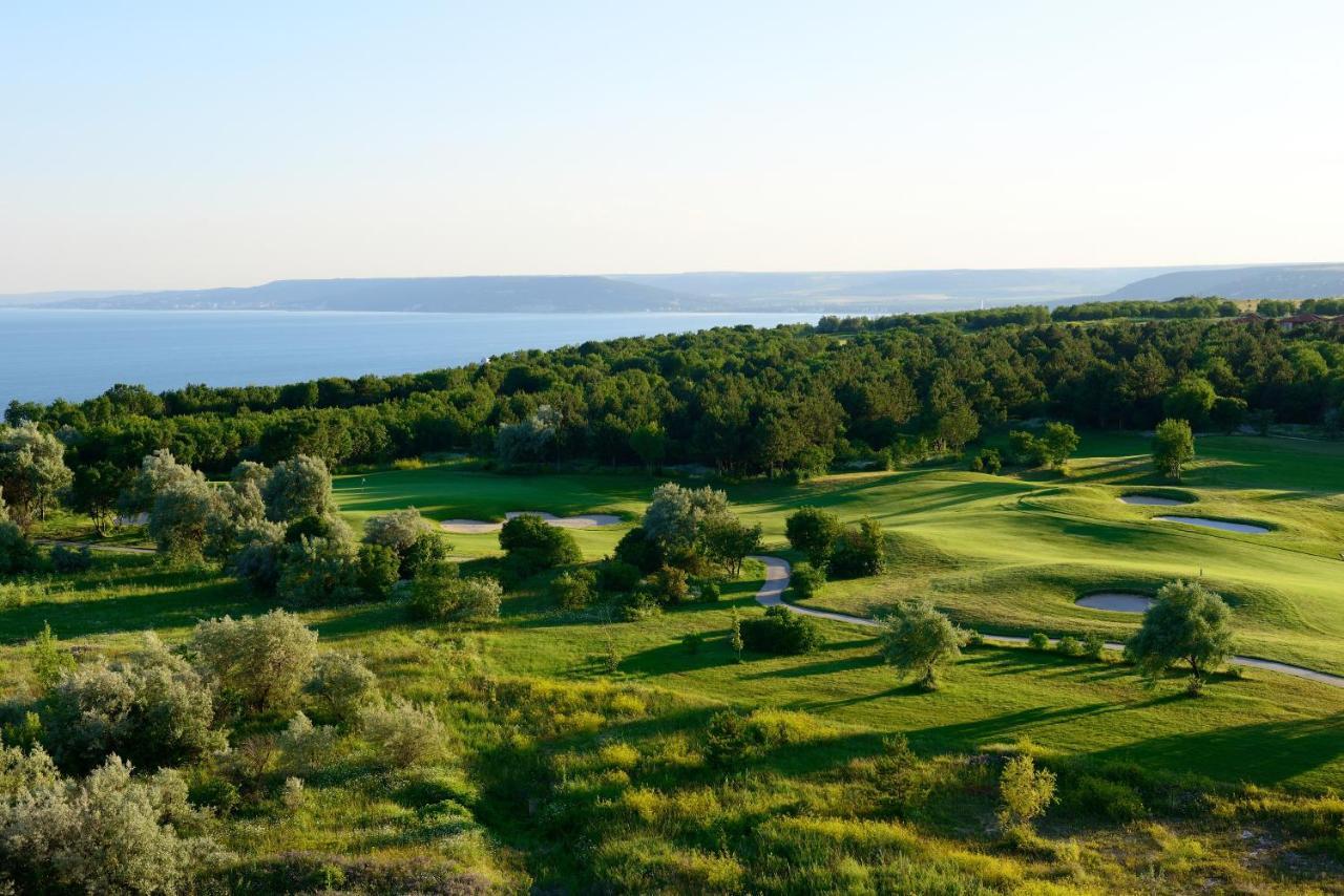 Lighthouse Golf & Spa Hotel บัลชิค ภายนอก รูปภาพ Golf course in Croatia