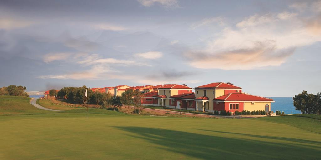 Lighthouse Golf & Spa Hotel บัลชิค ภายนอก รูปภาพ The clubhouse at the 2004 European Masters